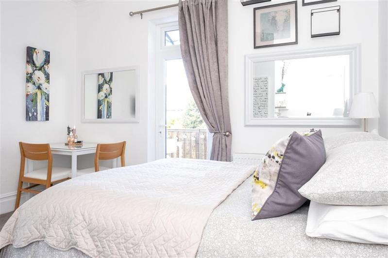 Mory House Panzió Bournemouth Kültér fotó